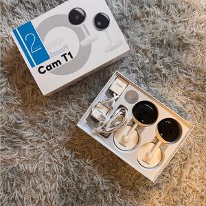 Smart Cam T1 - Black and White